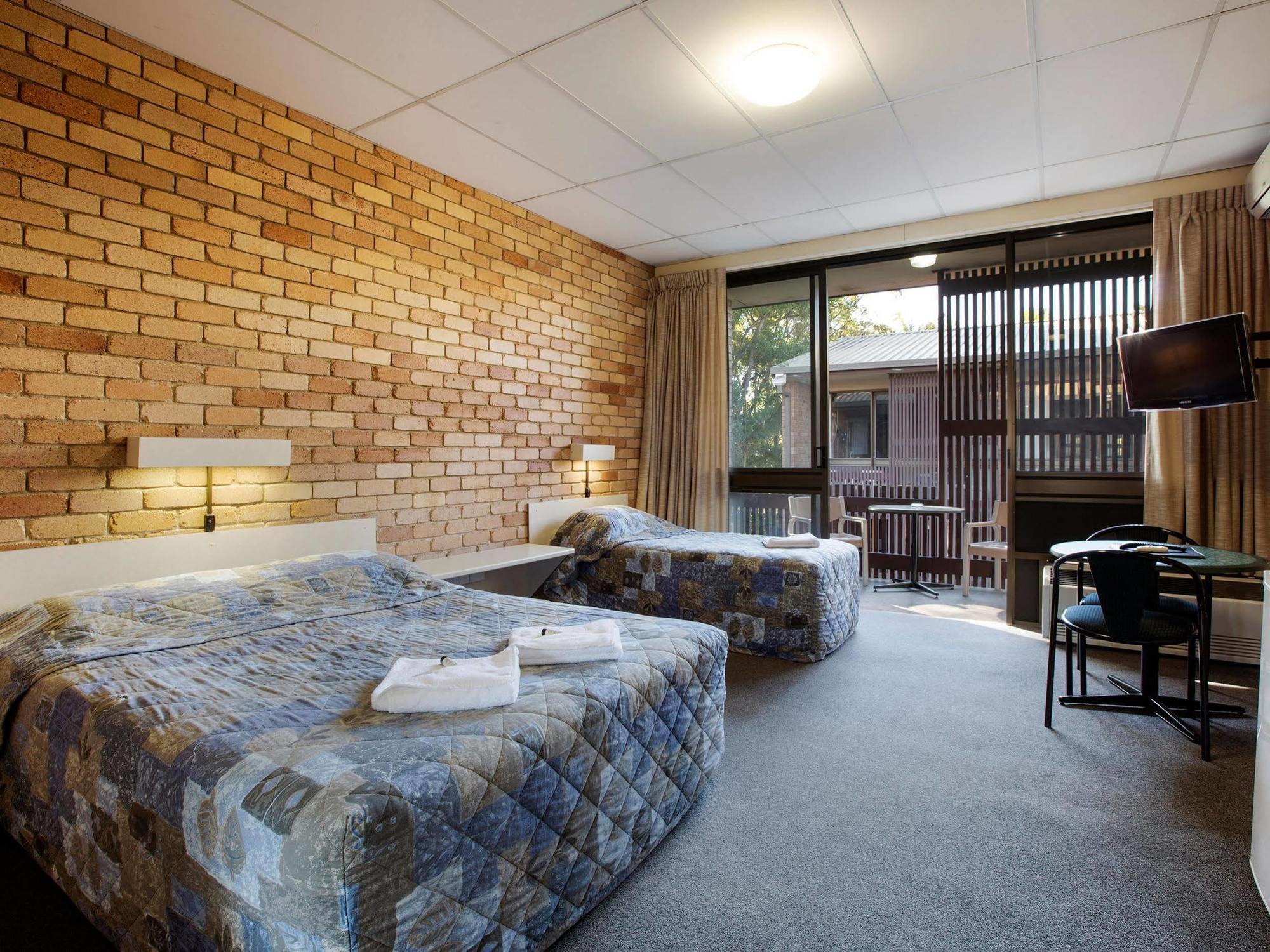 Villa Noosa Hotel Noosaville Exterior photo