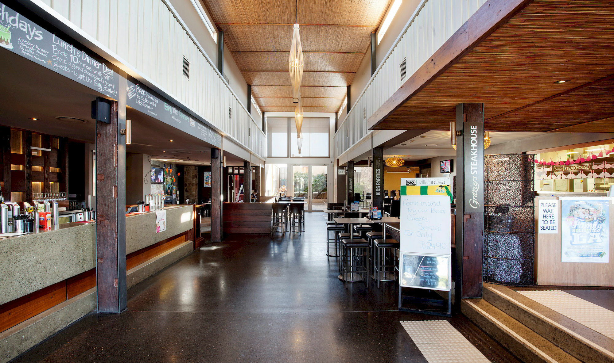 Villa Noosa Hotel Noosaville Exterior photo
